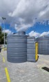 zbiornik-na-olej-napedowy-5000l-10000l-swimer-tank-fudps-m2-basic-widok-przodu-z-prawej-strony-na-placu
