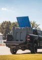 mobilny-zbiornik-na-adblue-960l-fortis-mobile-a03-widok-na-samochodzie-otwarta-pokrywa