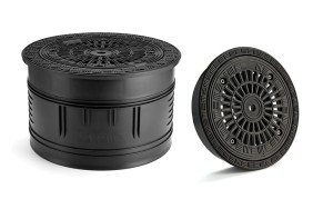 Pokrywa z kielichem i kratą PP do rury karbowanej ø 355 pełna 3T Karmat