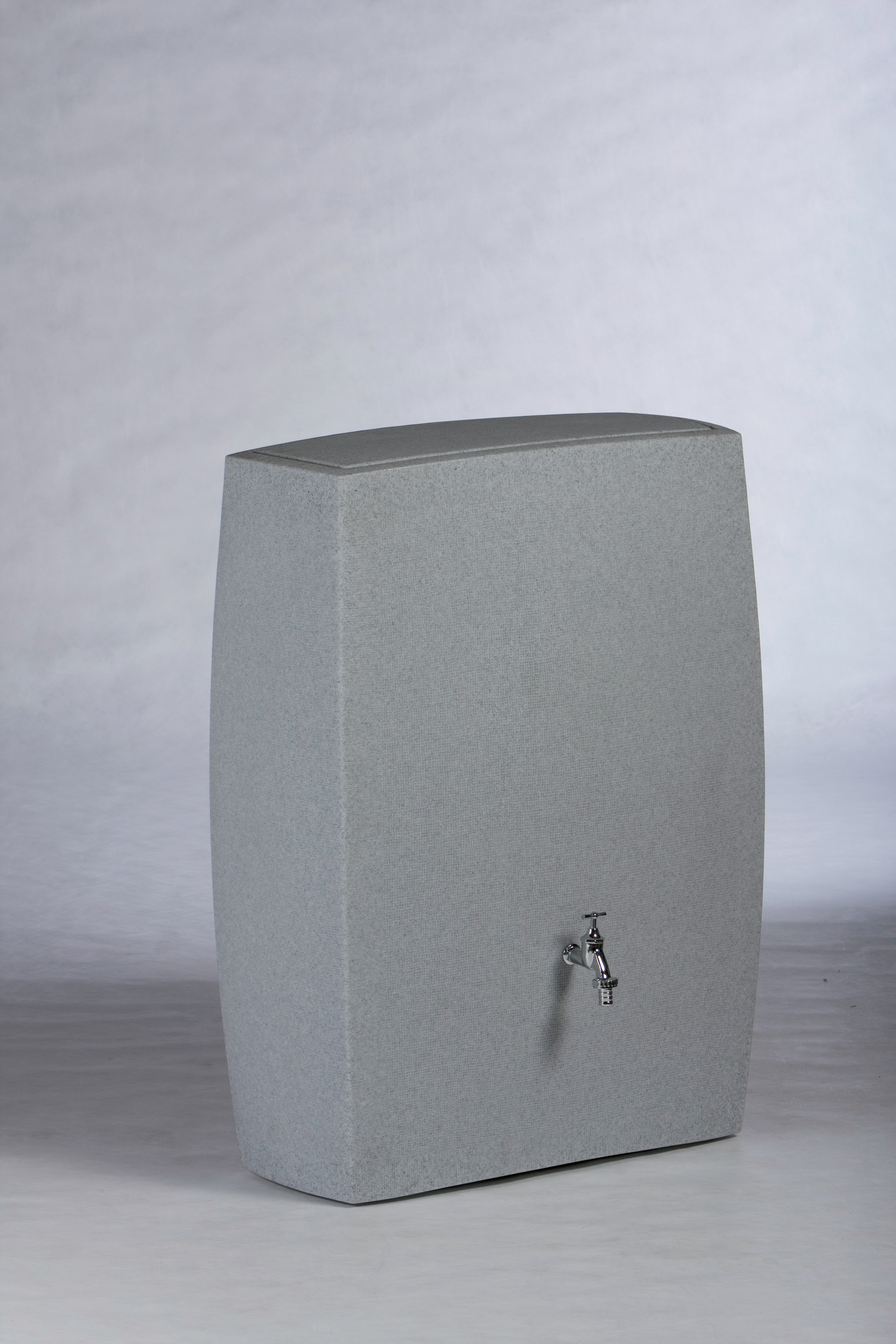 dekoracyjny zbiornik na deszczówkę, dekoracyjny zbiornik na wodę deszczową, zbiornik na deszczówkę dekoracyjny, zbiornik na wodę deszczową dekoracyjny, ozdobny zbiornik na deszczówkę, ozdobny zbiornik na wodę deszczową, zbiornik na deszczówkę 160 l, zbiornik na deszczówkę 160 l, zbiornik na deszczówkę ciemny granit, zbiornik na deszczówkę noblesse